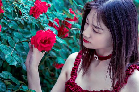 熟女免费观看一区二区国产精品高清一区二区三区|99久久夜色精品国产|亚洲精品国产极品美女mm131_91导航在线观看|日本老熟妇成人网|成人国产欧美在线观看|亚洲丰满一区二区三区|湘巴藏戏的希望，跟着小小的身影往前奔！